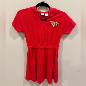 Dreamwave Girls' Size L Wonder Woman Hooded Cover Up, Candy Color